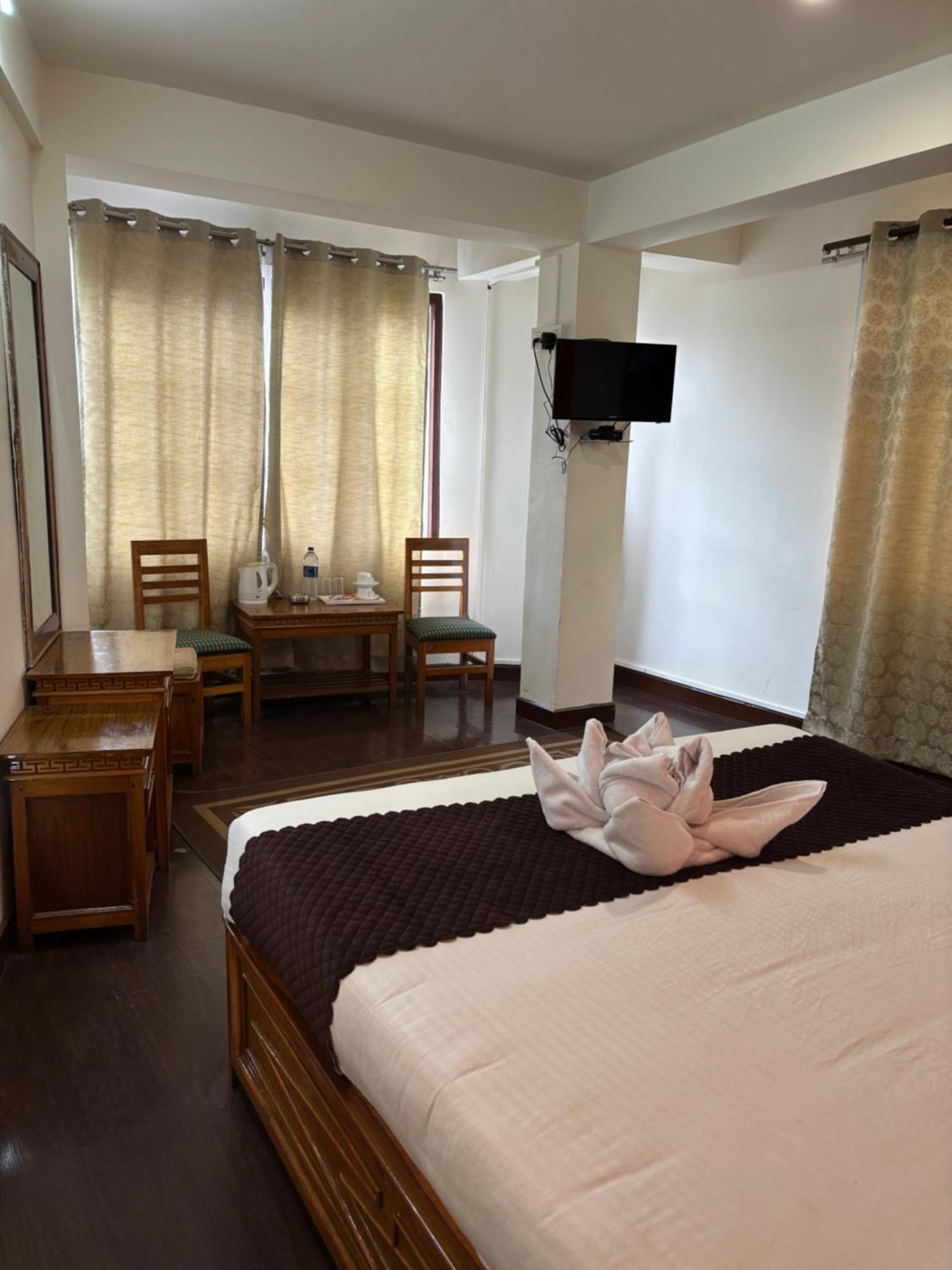 Hotel Kasturi Palace & Restaurant Darjeeling Darjeeling (West Bengal) Exterior foto