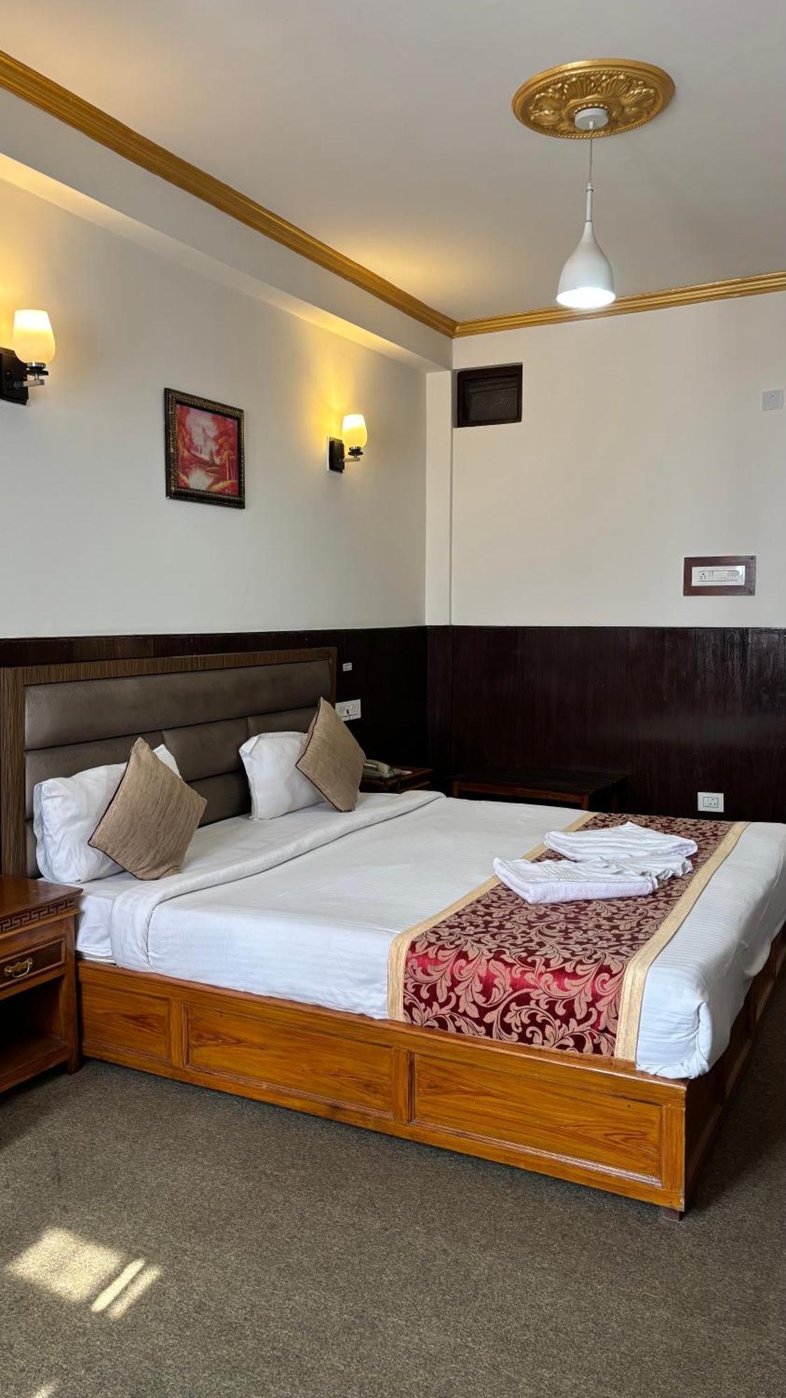 Hotel Kasturi Palace & Restaurant Darjeeling Darjeeling (West Bengal) Exterior foto