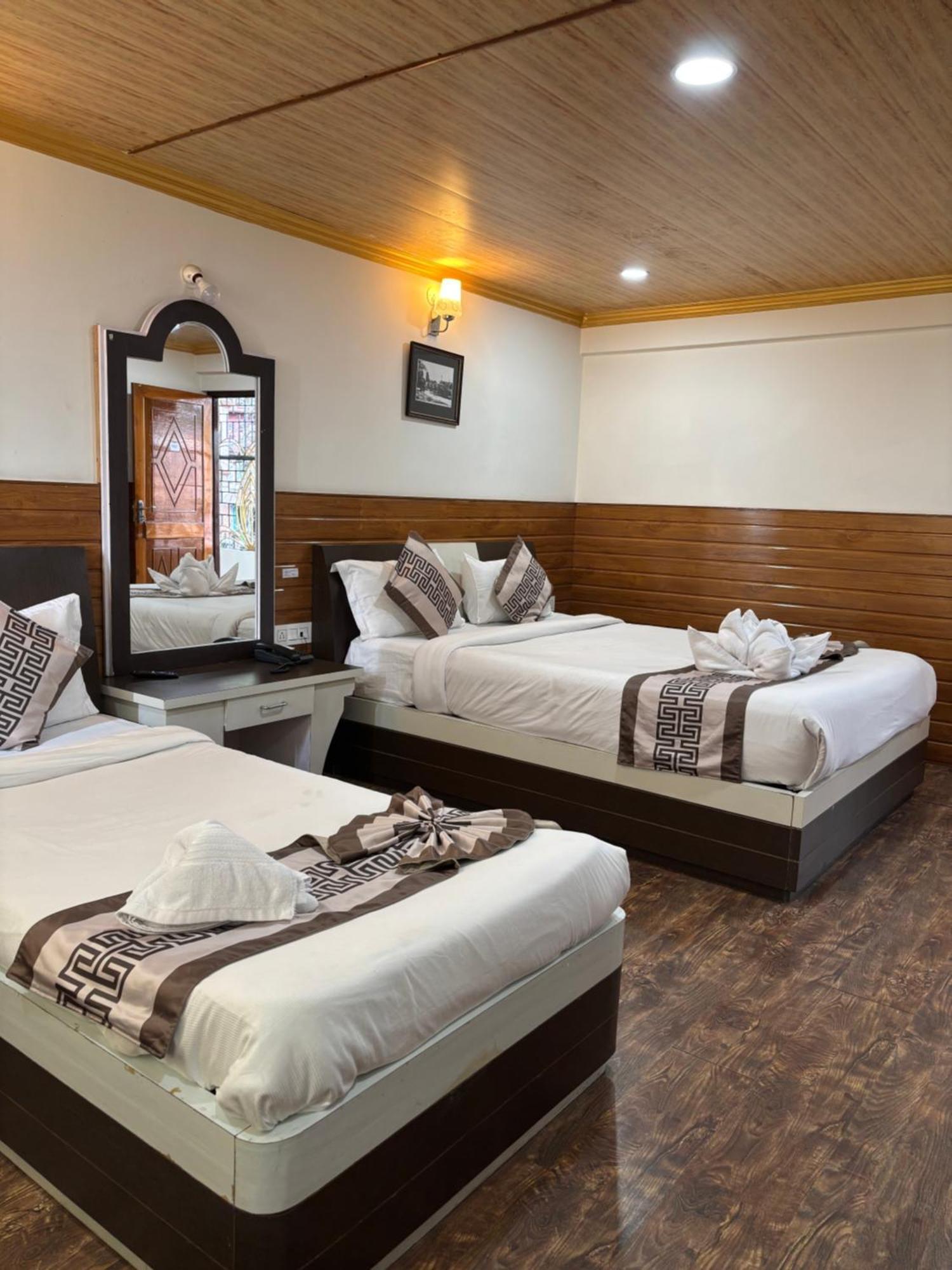 Hotel Kasturi Palace & Restaurant Darjeeling Darjeeling (West Bengal) Exterior foto